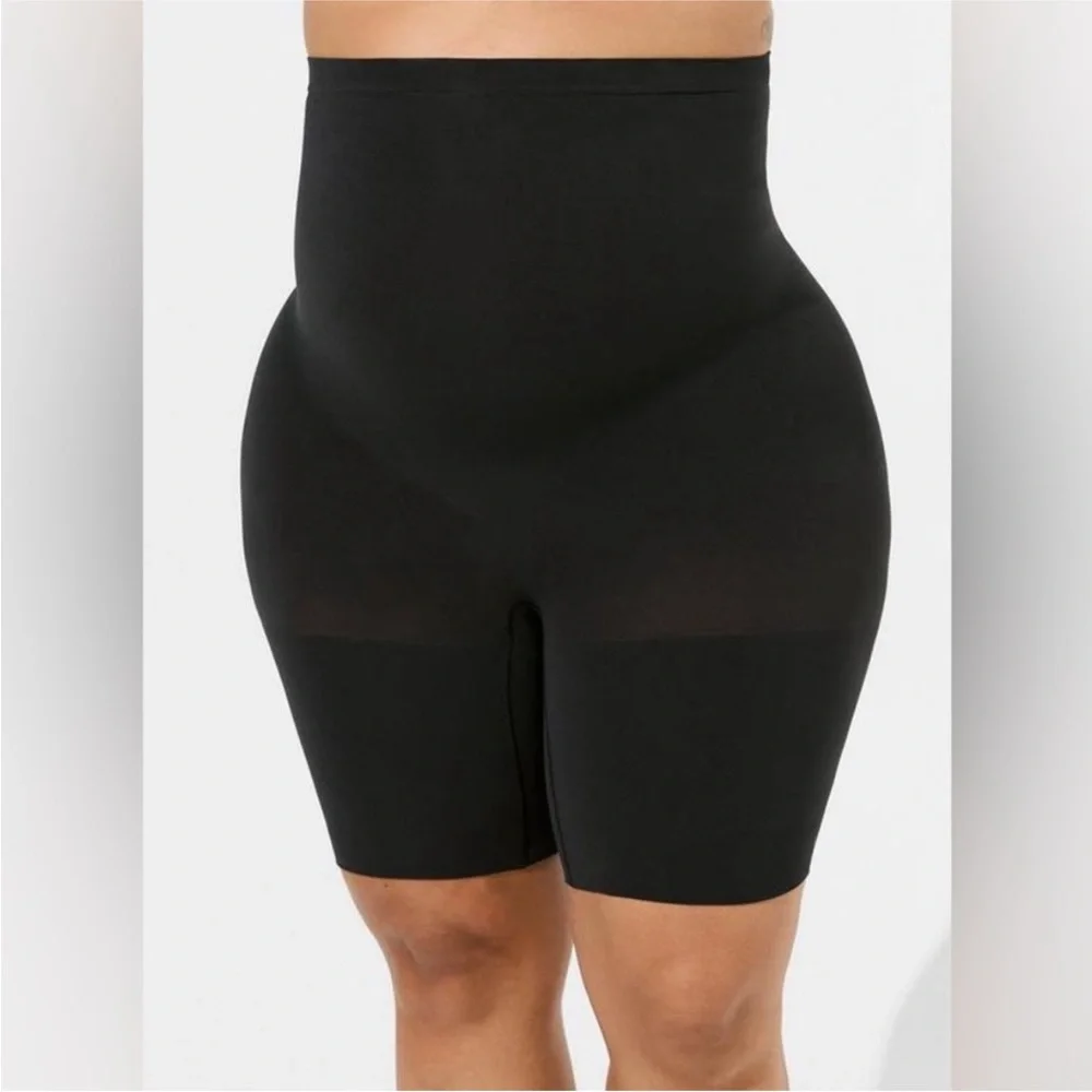 NEW Spanx High Waisted Mid Thigh Shaping Shorts
